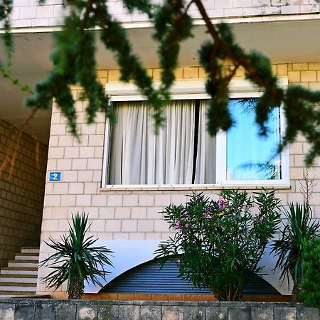 Apartment Luce Нивице Екстериор снимка