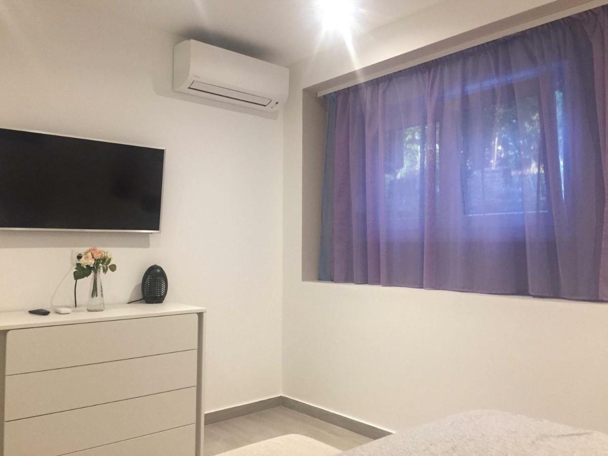 Apartment Luce Нивице Екстериор снимка
